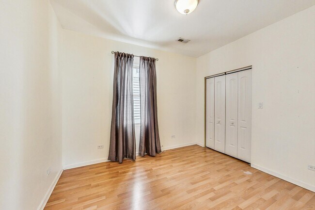 1844 N Mozart St unit 2, Chicago, IL 60647 - photo 6
