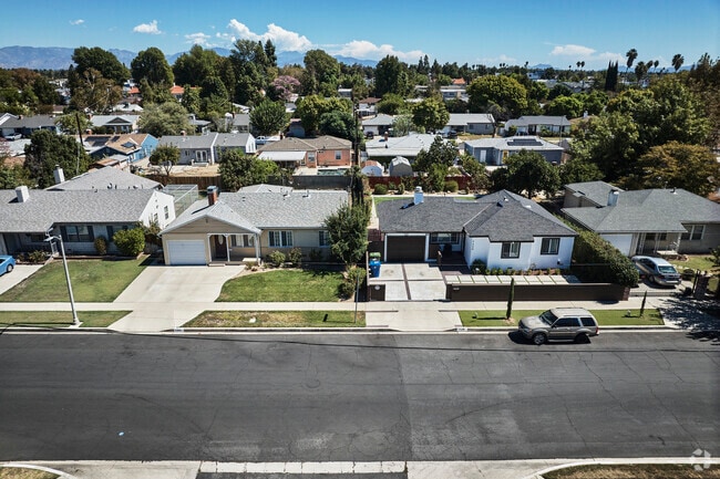 Homes come in various styles in Reseda, CA.