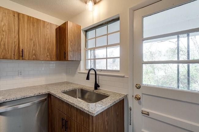 2845 Dayton Blvd unit 9, Chattanooga, TN 37415 - photo 7