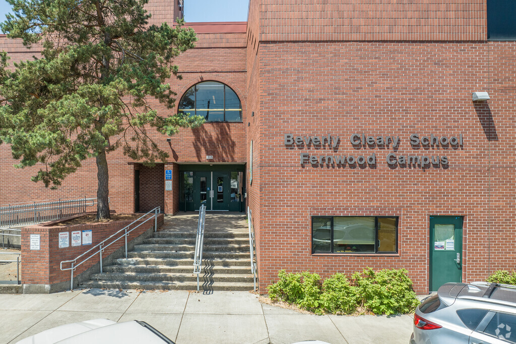 Beverly Cleary School is a Public Elementary & Middle School in Grant Park, Portland OR.