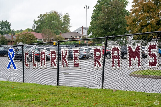 Tresper Clarke High School has 800 students in grades 9-12 with a student-teacher ratio of 11:1.