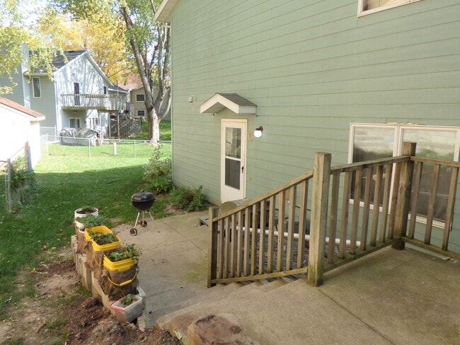 2825 56th St NW unit C, Rochester, MN 55901 - photo 3