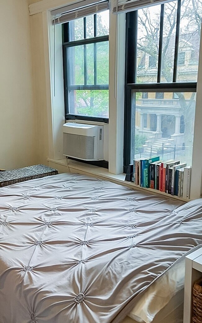 643 W Arlington Place unit 2, Chicago, IL 60614 - photo 5