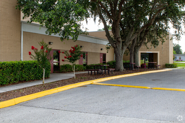 The Conrad Academy has multiple entrances for parents and students.