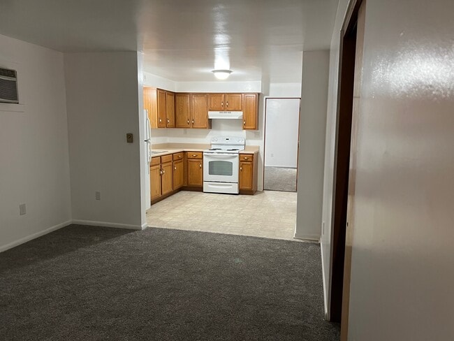 309 W Main St unit 2, New Alexandria, PA 15670 - photo 3