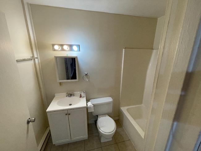 41 Academy St unit 2C, Amsterdam, NY 12010 - photo 3