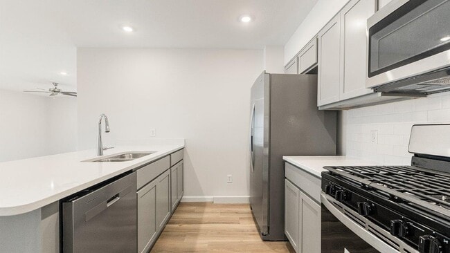 1030 Butler Lake Ct, Fort Wayne, IN 46818 - photo 7