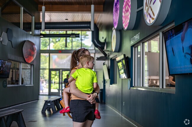 For a day of fun and education, folks from The Reserve head to the Greensboro Science Center.