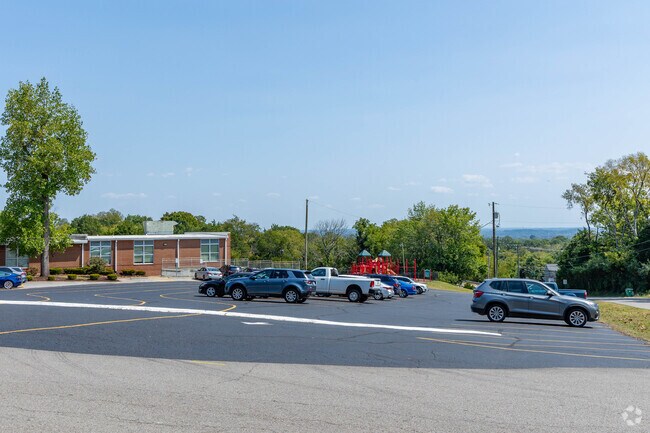 Chadwell Elementary School has ample parking for parents and teachers in Nashville.
