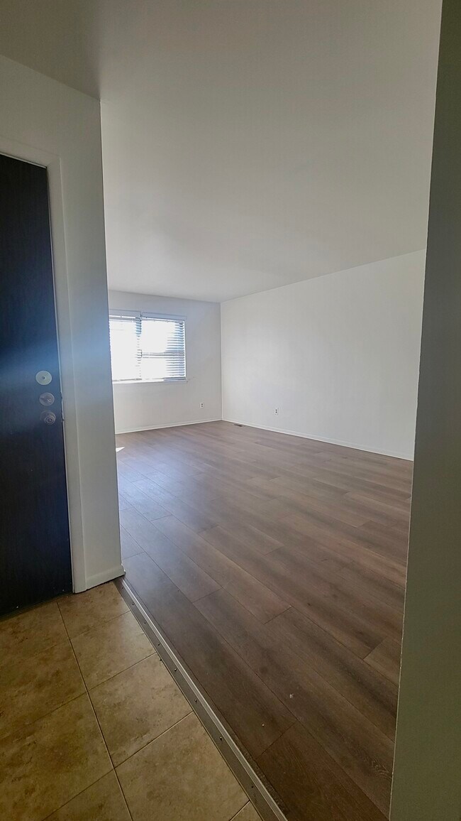 9 E Stewart Ave unit B, Lansdowne, PA 19050 - photo 3