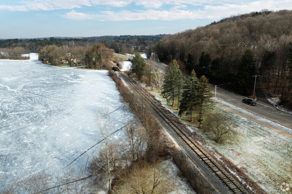 NH_ForestPark_556833_P2_v2_LC_011625