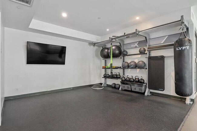 5871.5 W 88th St unit 5871.5, Los Angeles, CA 90045 - photo 7