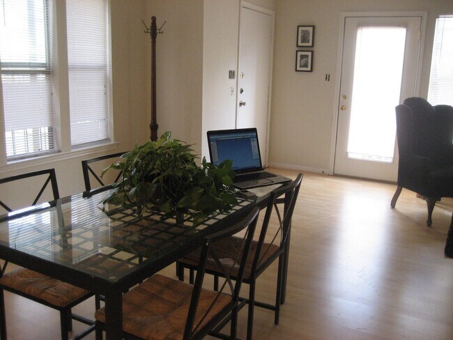 3115 Tom Green St unit 305, Austin, TX 78705 - photo 5