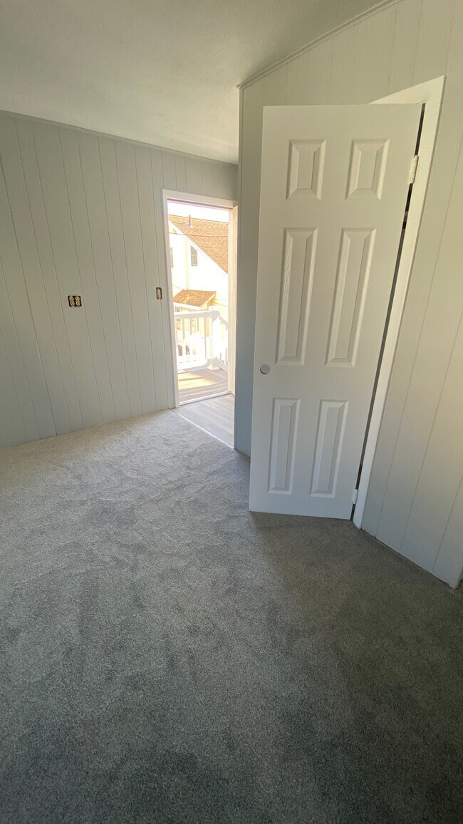 226 E Cresse Ave unit 4, Wildwood, NJ 08260 - photo 3