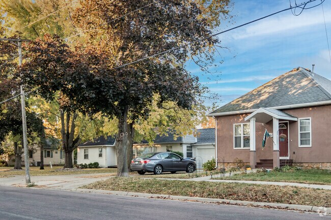 Mankato housing is 22% cheaper than the U.S. average.