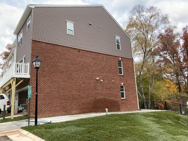 4019 Holcomb Way, Triangle, VA 22172 - photo 4