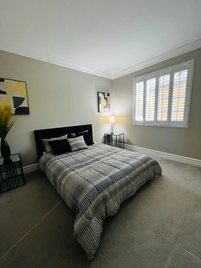 877 Aspen Glen Rd, Chula Vista, CA 91914