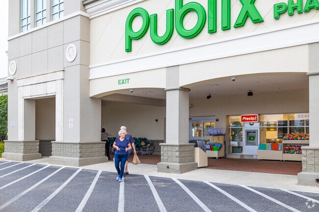 Holley residents can restock their pantries at Publix.