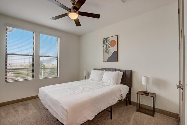 555 N College Ave unit ID1014599P, Tempe, AZ 85288 - photo 4