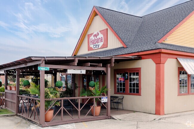 Café Habana City proudly stands as Lafayette’s first Cuban restaurant near Oaklawn.
