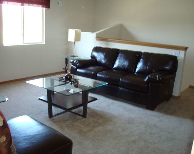 Lake Pointe Apartments, Springfield, IL 62712 - photo 3