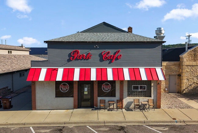 St Paul Park Aerial Park Cafe