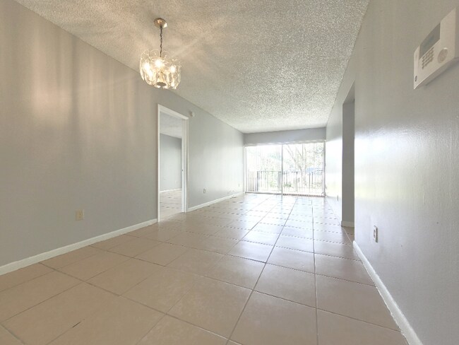 400 NE 18th Ave unit 104, Homestead, FL 33033 - photo 3
