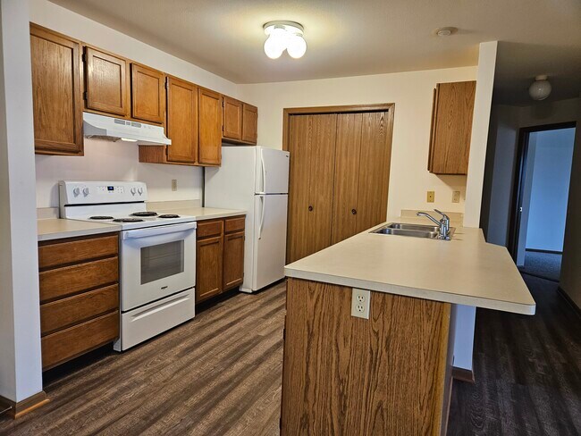 Century Commons, Waunakee, WI 53597 - photo 2