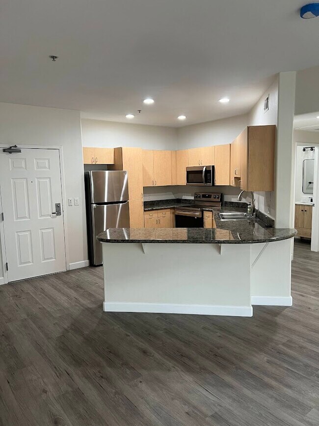 Piazza Palermo, San Diego, CA 92101 - photo 3