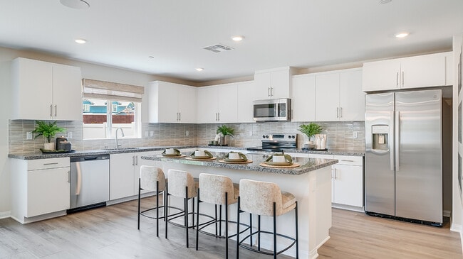 1420 Braided Mane Dr, San Jacinto, CA 92582 - photo 2