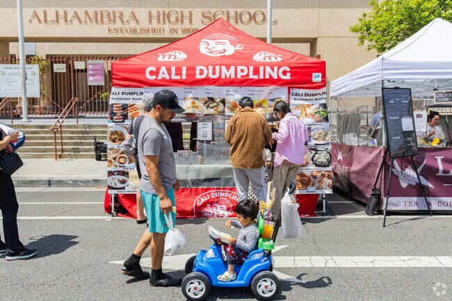The Alhambra Farmers Market is located right in front of Alhambra High School.