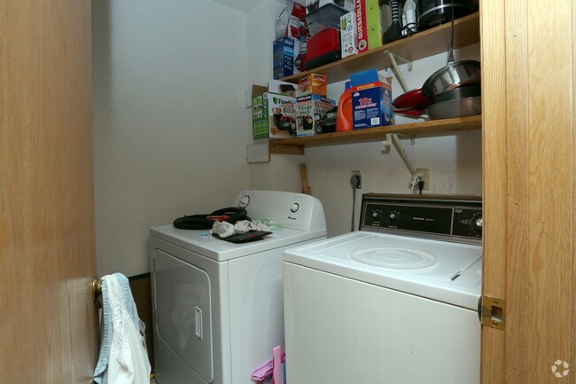 Linnet Circle Apartments, Coon Rapids, MN 55433 - photo 5