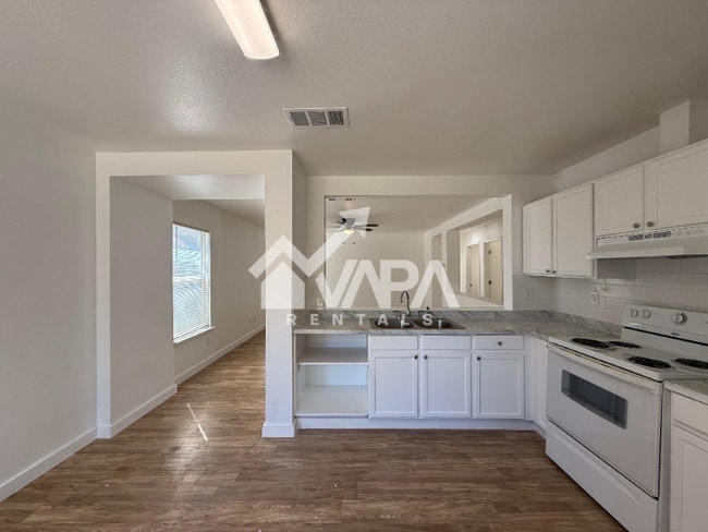 10311 Shady Meadows, San Antonio, TX 78245 - photo 3