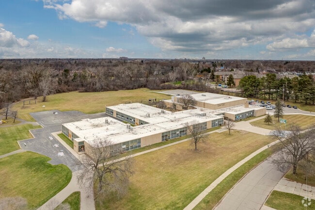 Neithercut Elementary School offers a variety of programs that challenge students.