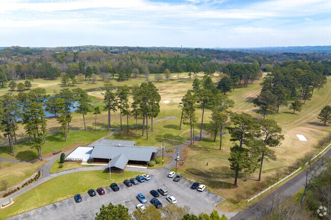 Welcome to Woodward Golf and Country Club in the Brighton neighborhood.