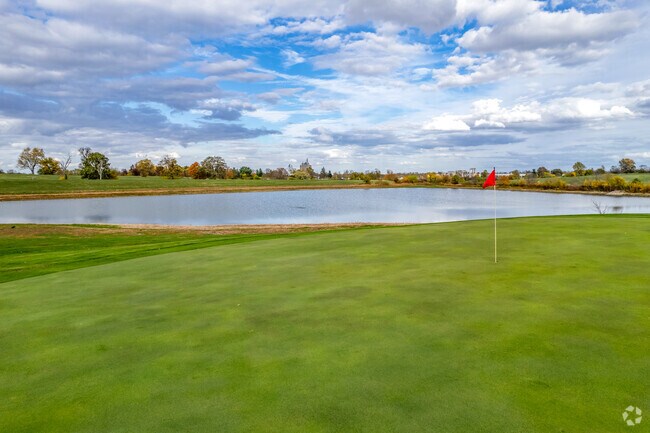 Cassell Creek Golf course is in Old Pine Grove neighborhood for you to enjoy swing or two.