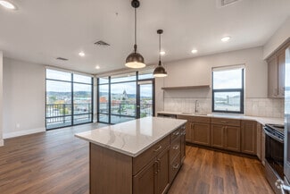 60 Main St, Winona, MN 55987