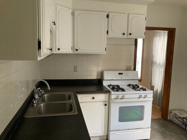 712 6th St NE unit Lower unit, Minneapolis, MN 55413 - photo 7