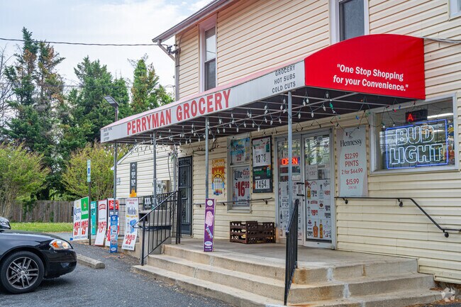 Perryman Grocery provides one stop convenient shopping for the Perryman community.