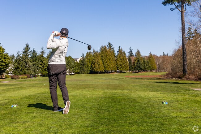 The Harbour Pointe Golf Club boasts 18 holes on an attractive course.