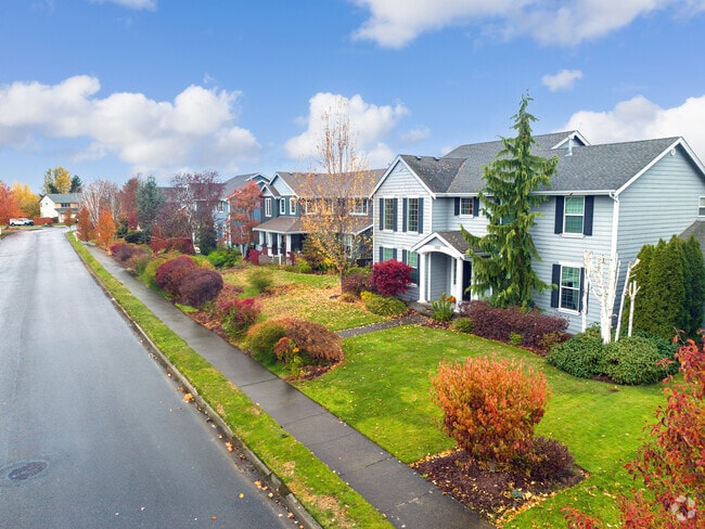 Some beautiful traditional homes in Enumclaw.