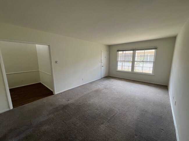 1109 S Shenandoah St unit 5, Los Angeles, CA 90035 - photo 3