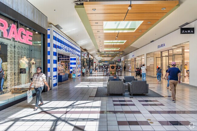 The Alderwood Mall is near Cascade View and has plenty of retail stores worth exploring.