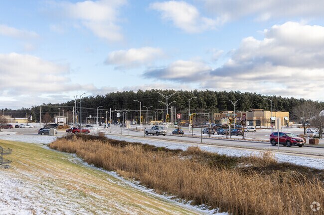 Stewart and 17th Ave is the nearby shopping area to the Westies.
