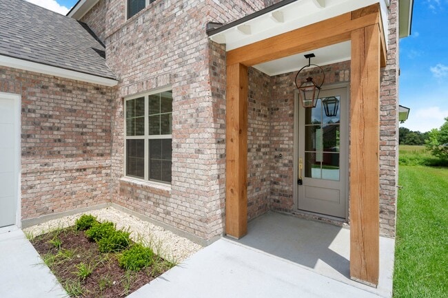 36146 Belle Parc Ave, Geismar, LA 70734 - photo 2