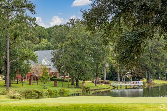 Homes of all sizes, shapes, and architecture are available throughout Killearn Lakes.