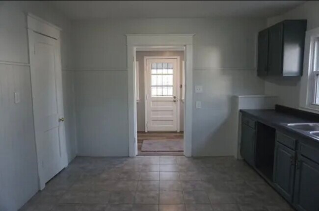 1701 Herbert Ave, Louisville, KY 40216 - photo 6