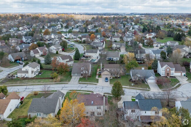 Rows of charming homes line the streets of Avon’s neighborhoods.