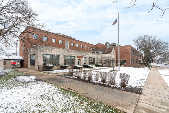 St. Celestine School has an average student to teacher ratio of 21 to 1.