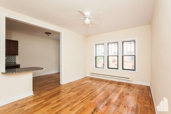 624 W Cornelia Ave unit 628-E2, Chicago, IL 60657 - photo 3